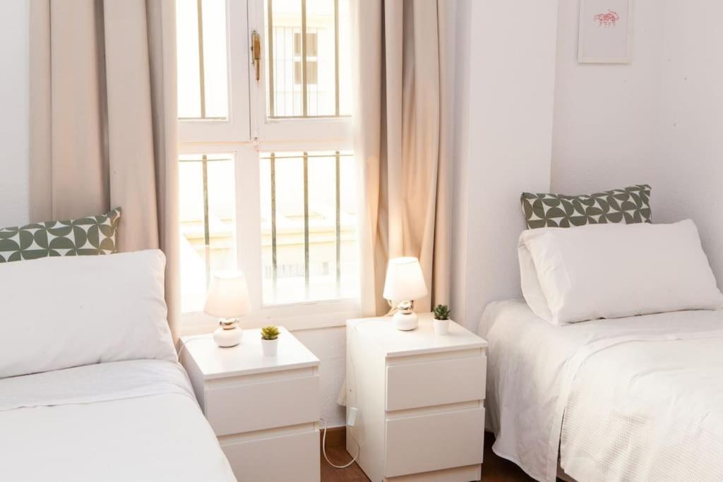 Zona 1 Santa Cruz Parking Privado Apartment เซบีญา ภายนอก รูปภาพ
