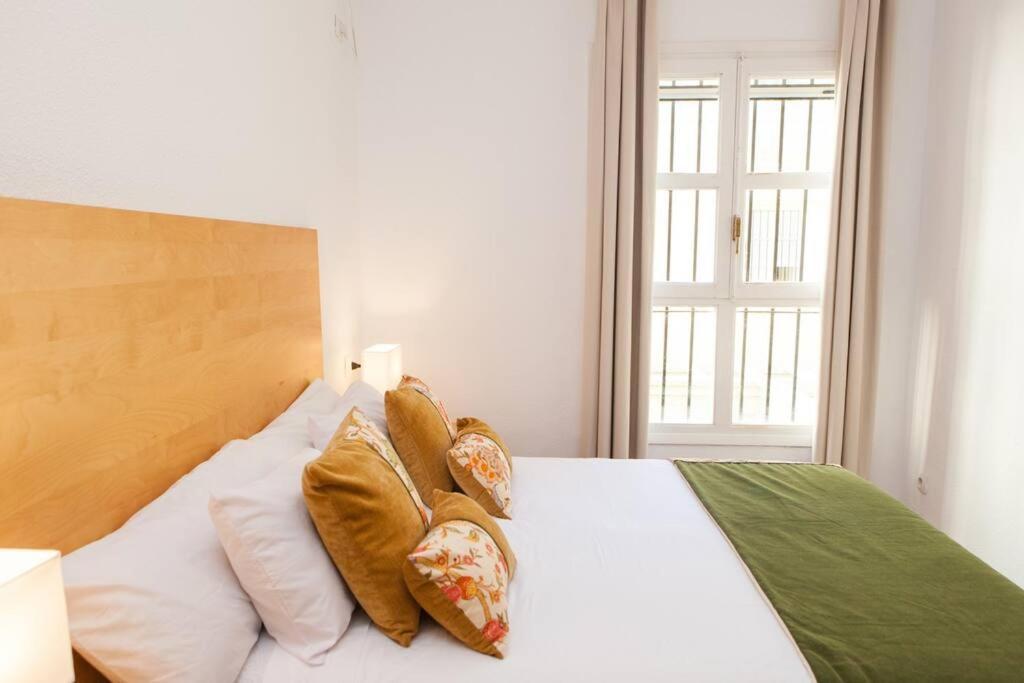 Zona 1 Santa Cruz Parking Privado Apartment เซบีญา ภายนอก รูปภาพ