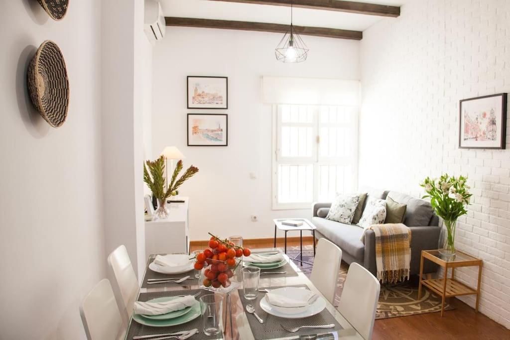 Zona 1 Santa Cruz Parking Privado Apartment เซบีญา ภายนอก รูปภาพ