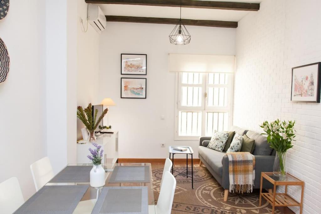 Zona 1 Santa Cruz Parking Privado Apartment เซบีญา ภายนอก รูปภาพ